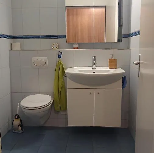 300m Zur S-bahn Jona