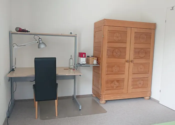 Quarto em Acomodações Particulares 300m Zur S-bahn Jona