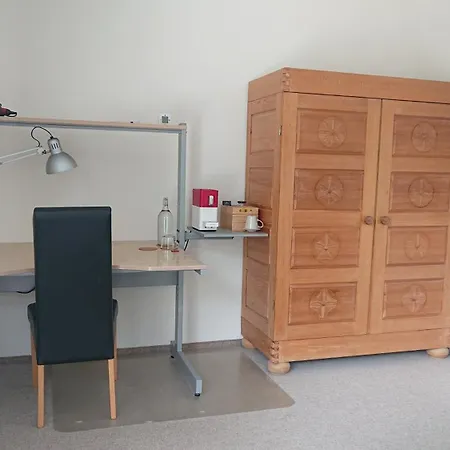 홈스테이 300m Zur S-bahn Jona